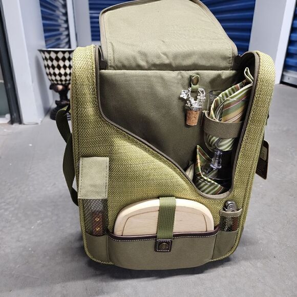 Picnic at Ascot Wine & Cheese Cooler Bag - Picture 1 of 6